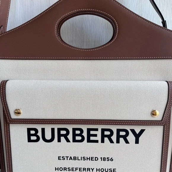 🔴SOLD🔴 BURBERRY Medium Pocket Logo Canvas and Leather Tote - Picture 6 of 16